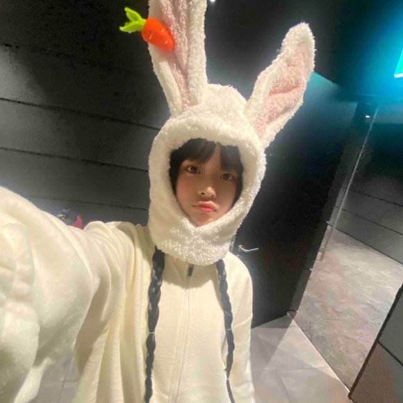 Meet your Posher, Rochelle - Picture 1 of 1